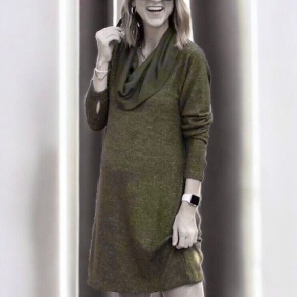 CAbi Cowl Neck Sweater Dress Forest Green Marled Knit Cinch Back Size Small - Picture 1 of 11